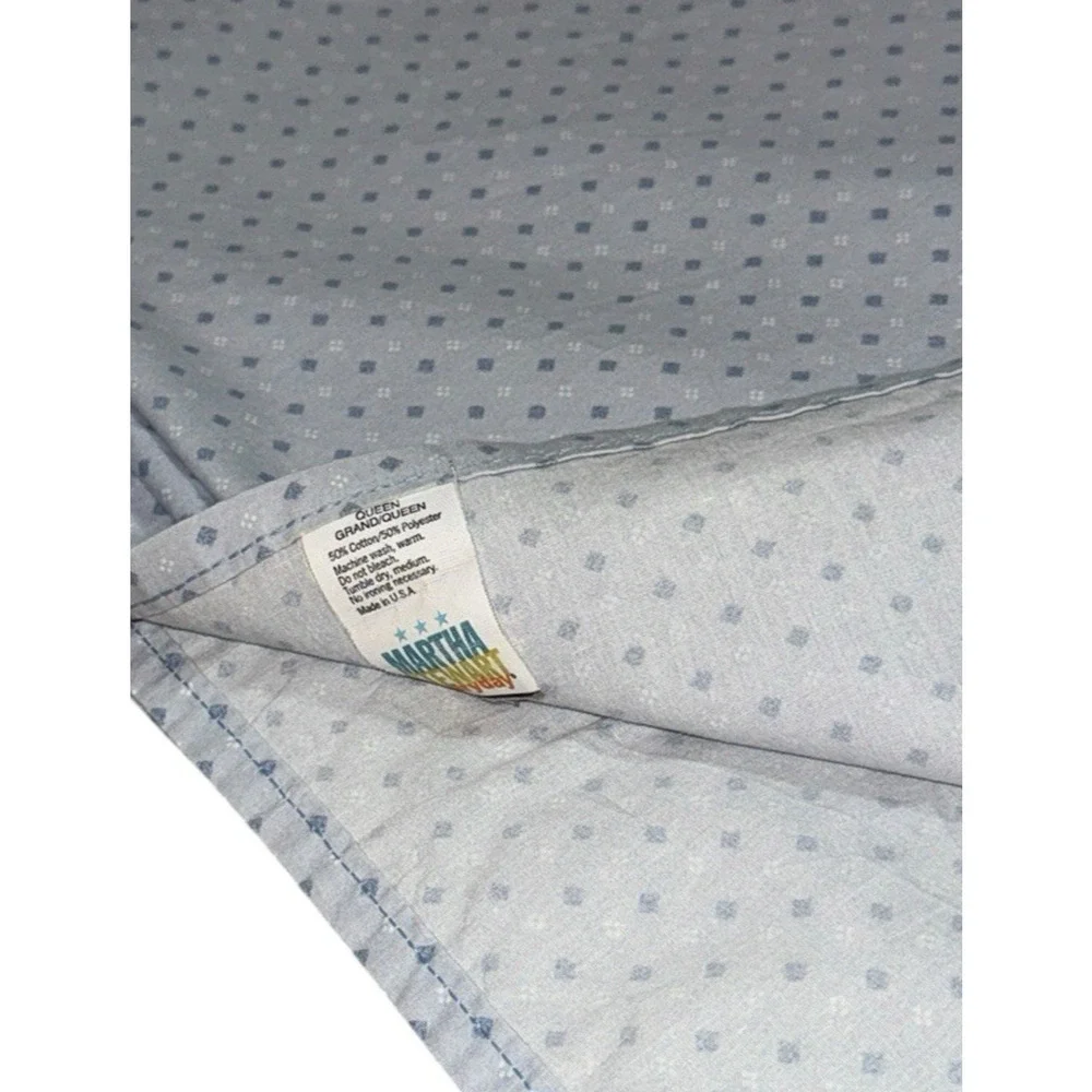 Martha Stewart Vintage Queen Sized Flat Sheet Cotton Blend Bedding Blue Dot